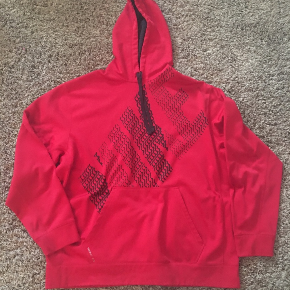 Men’s Nike sweatshirt
